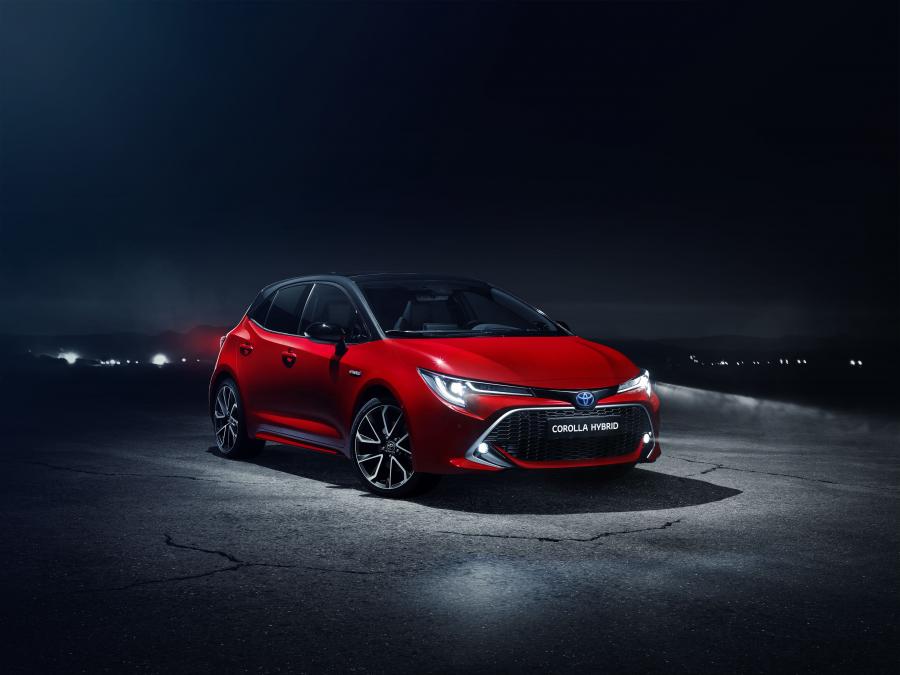  Toyota Corolla Hybrid 2018 года  (WW) (фото 1 из 61)